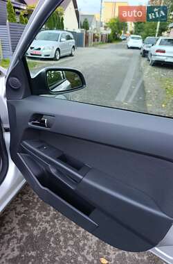 Универсал Opel Astra 2009 в 