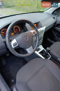 Универсал Opel Astra 2009 в 