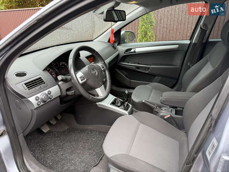 Универсал Opel Astra 2009 в Борисполе
