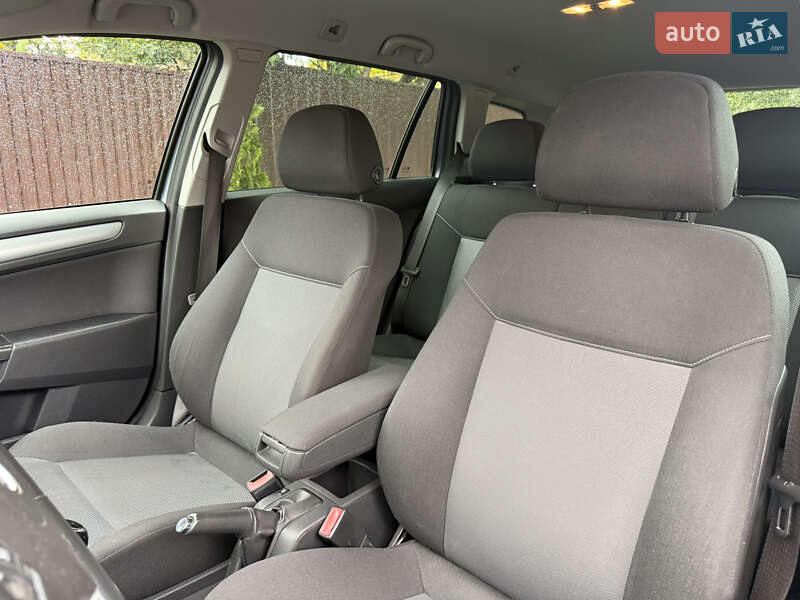 Универсал Opel Astra 2009 в Борисполе