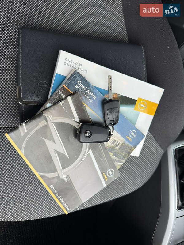 Универсал Opel Astra 2009 в Борисполе