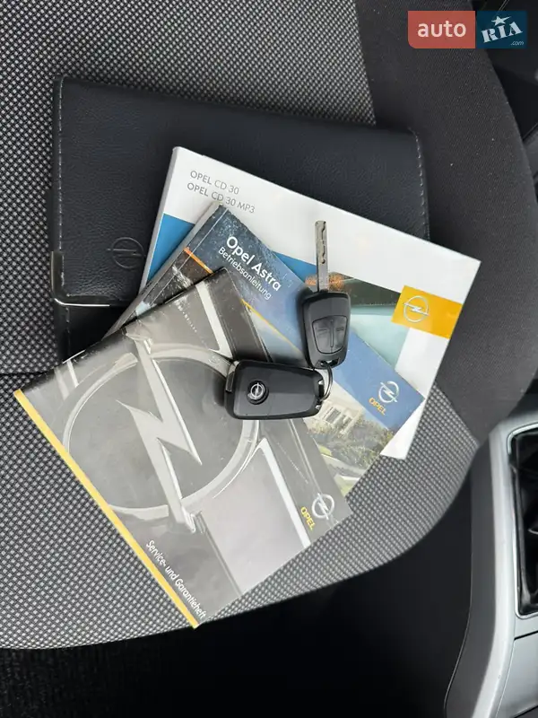 Универсал Opel Astra 2009 в Борисполе документ