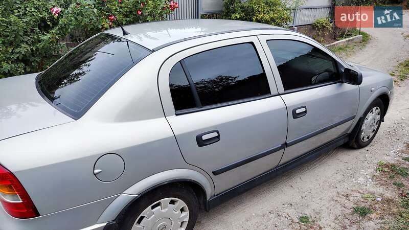 Opel Astra 2007