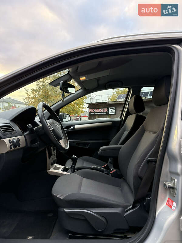 Универсал Opel Astra 2009 в Белой Церкви