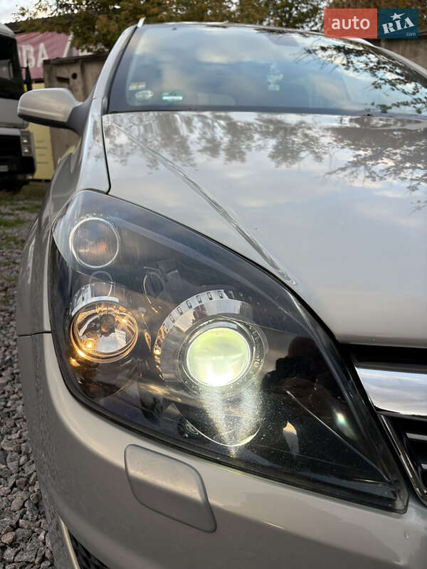 Универсал Opel Astra 2009 в Белой Церкви