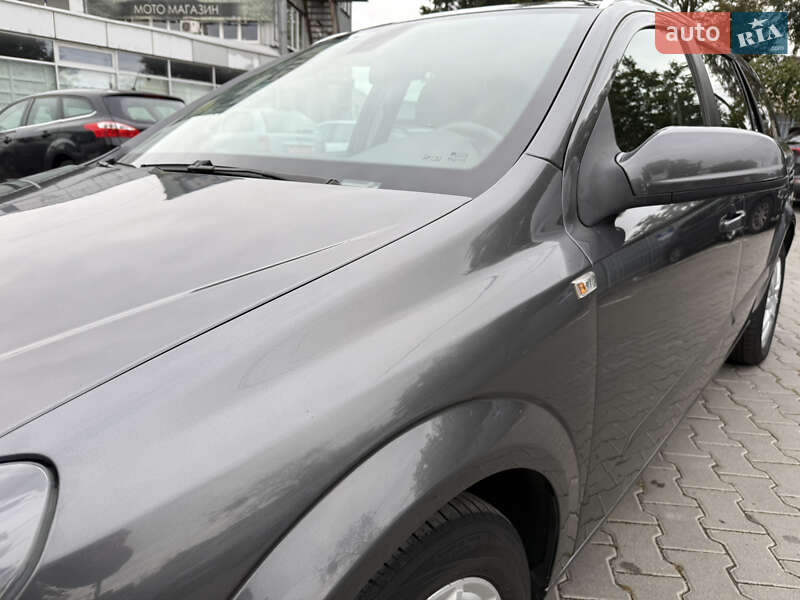 Универсал Opel Astra 2009 в Виннице
