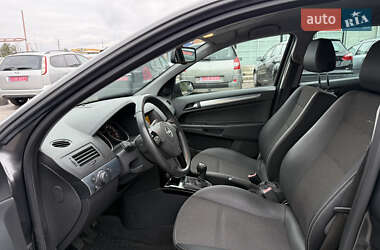Универсал Opel Astra 2009 в 