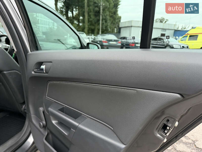 Универсал Opel Astra 2009 в Виннице