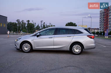 Универсал Opel Astra 2018 в 