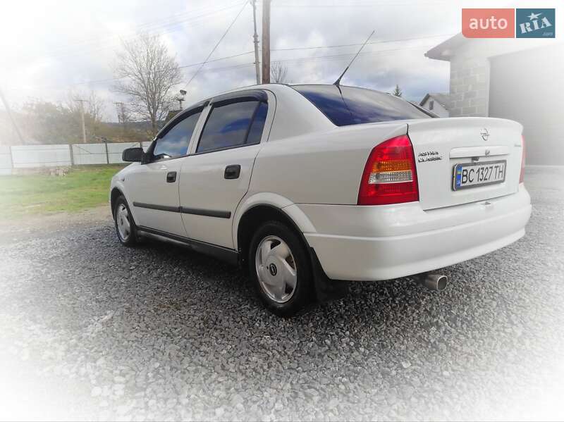 Седан Opel Astra 2007 в Турке