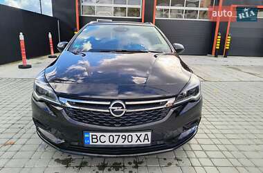 Универсал Opel Astra 2018 в Самборе