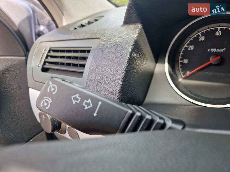 Хэтчбек Opel Astra 2005 в Тернополе фото 34 Хэтчбек Opel Astra 2005 в Тернополе