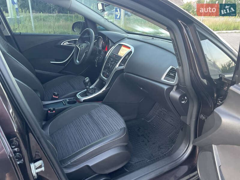 Універсал Opel Astra 2014 в Рокитному фото 13 Універсал Opel Astra 2014 в Рокитному