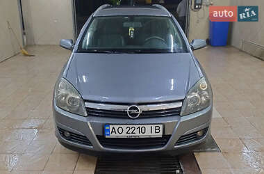 Універсал Opel Astra 2004 в Чопі