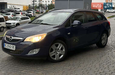 Универсал Opel Astra 2011 в Виннице