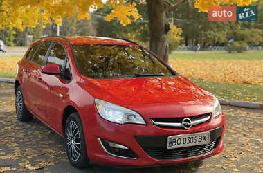 Универсал Opel Astra 2013 в Ровно