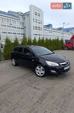 Универсал Opel Astra 2011 в Днепре