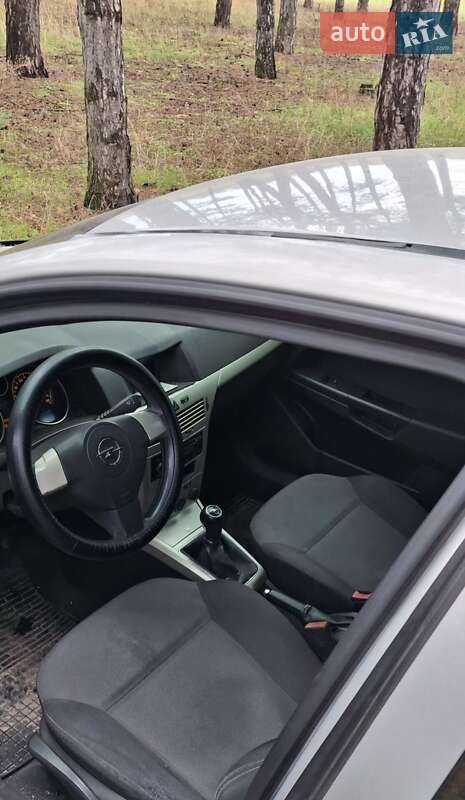 Хэтчбек Opel Astra 2008 в Николаеве фото 2 Хэтчбек Opel Astra 2008 в Николаеве