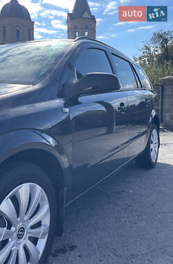 Універсал Opel Astra 2005 в 