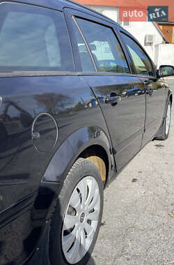 Універсал Opel Astra 2005 в 