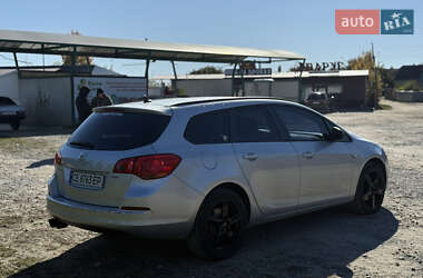 Универсал Opel Astra 2013 в 
