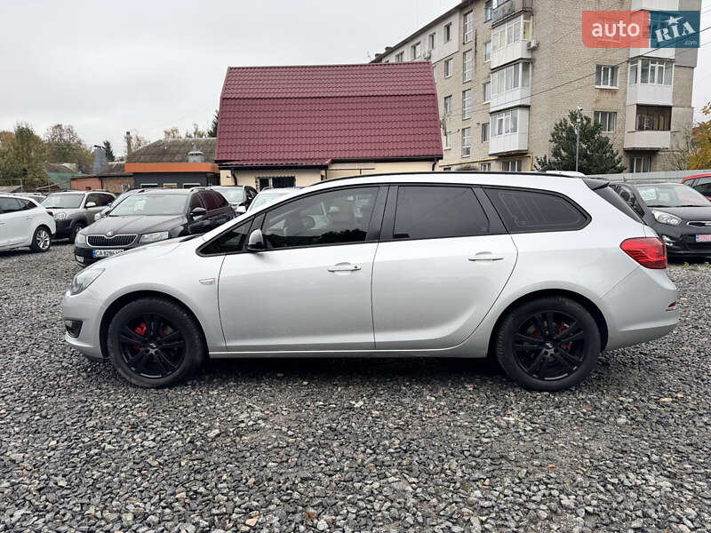 Універсал Opel Astra 2013 в Бердичеві