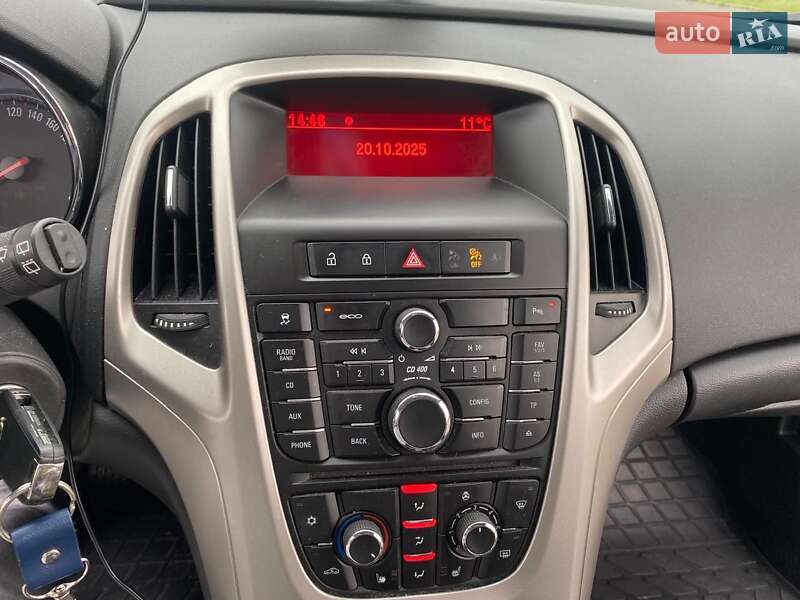 Хэтчбек Opel Astra 2012 в Ровно фото 5 Хэтчбек Opel Astra 2012 в Ровно