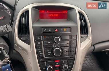 Хетчбек Opel Astra 2012 в  фото 5 Хетчбек Opel Astra 2012 в