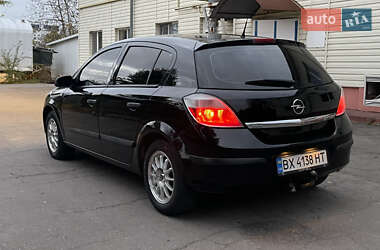 Хэтчбек Opel Astra 2006 в  фото 7 Хэтчбек Opel Astra 2006 в