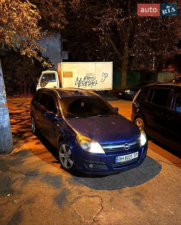Універсал Opel Astra 2005 в Одесі