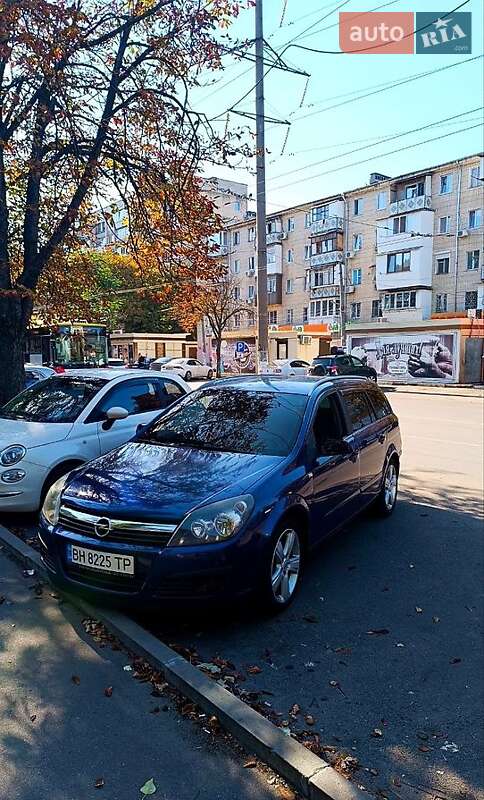 Універсал Opel Astra 2005 в Одесі
