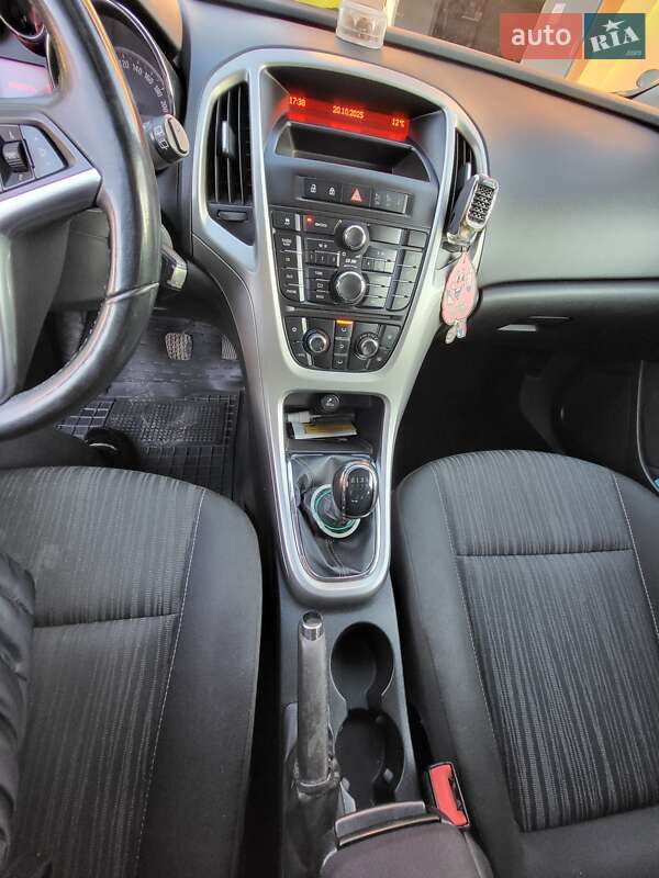 Універсал Opel Astra 2011 в Самборі фото 5 Універсал Opel Astra 2011 в Самборі