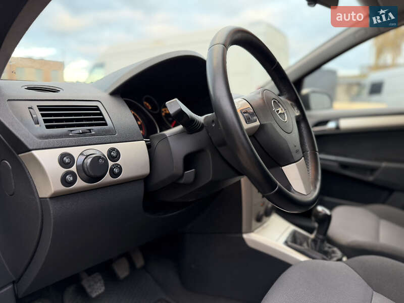Універсал Opel Astra 2008 в Рівному фото 44 Універсал Opel Astra 2008 в Рівному