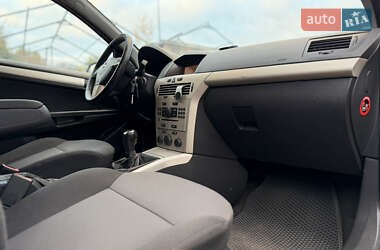Универсал Opel Astra 2008 в 