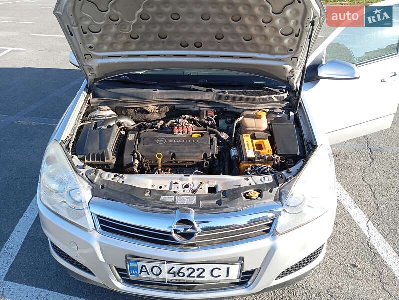 Универсал Opel Astra 2008 в Ужгороде фото 6 Универсал Opel Astra 2008 в Ужгороде