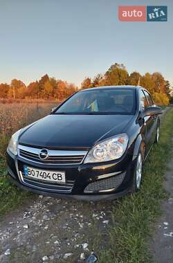 Хэтчбек Opel Astra 2007 в Кременце