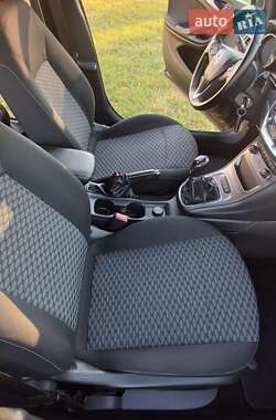 Універсал Opel Astra 2016 в  фото 19 Універсал Opel Astra 2016 в