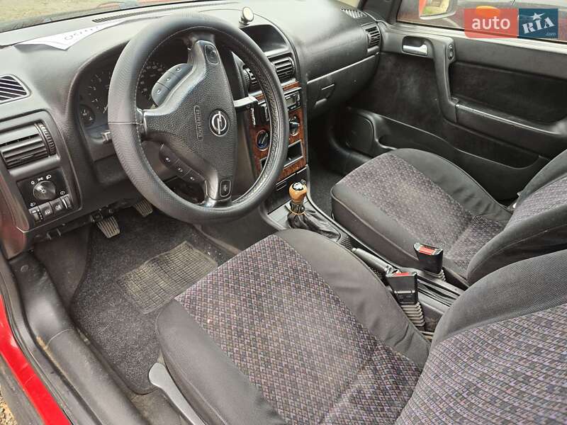 Седан Opel Astra 2000 в Хмельницком