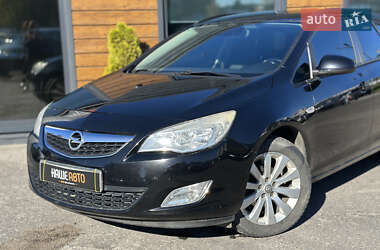 Універсал Opel Astra 2010 в  фото 3 Універсал Opel Astra 2010 в