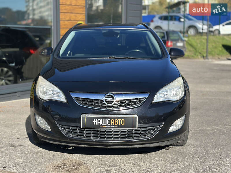 Универсал Opel Astra 2010 в Шептицькому