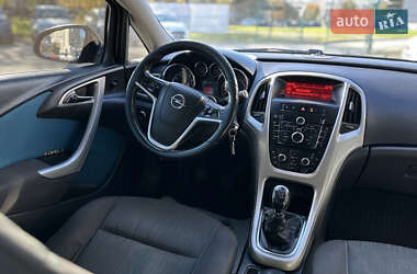 Універсал Opel Astra 2010 в  фото 30 Універсал Opel Astra 2010 в