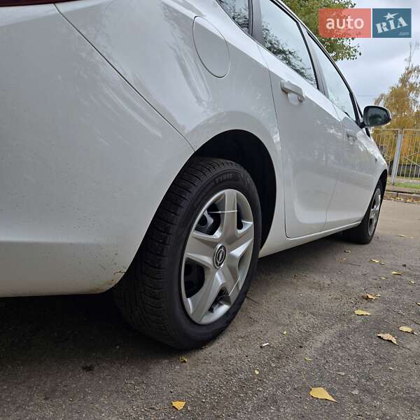 Хэтчбек Opel Astra 2017 в Кривом Роге