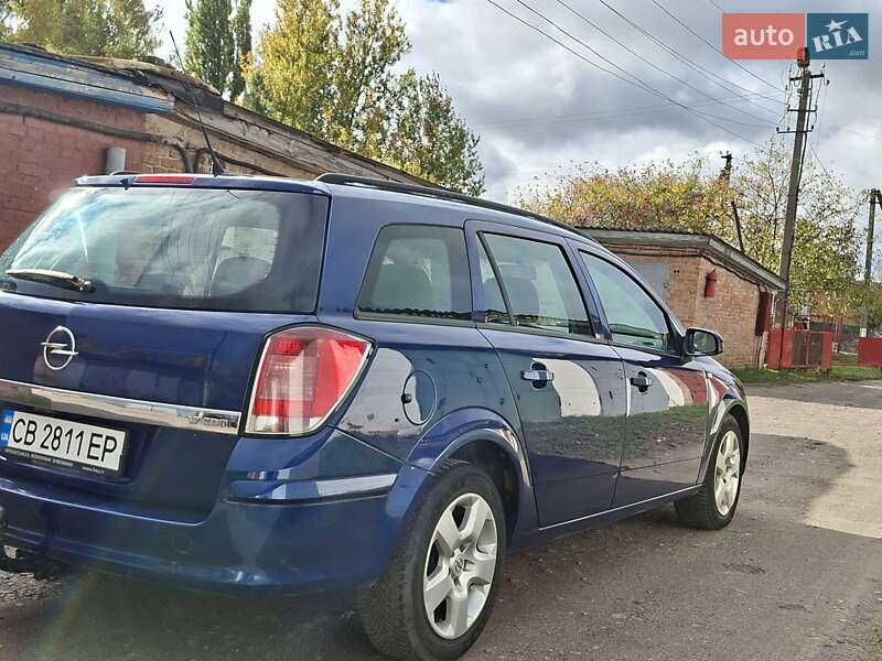 Универсал Opel Astra 2006 в Нежине