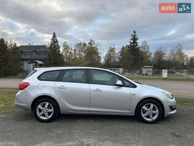 Универсал Opel Astra 2012 в Рожнятове
