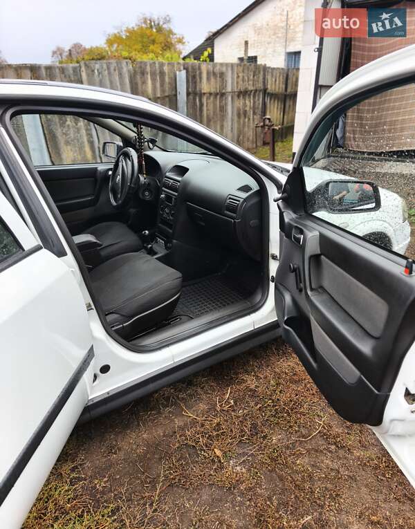 Седан Opel Astra 2007 в Машевке фото 11 Седан Opel Astra 2007 в Машевке