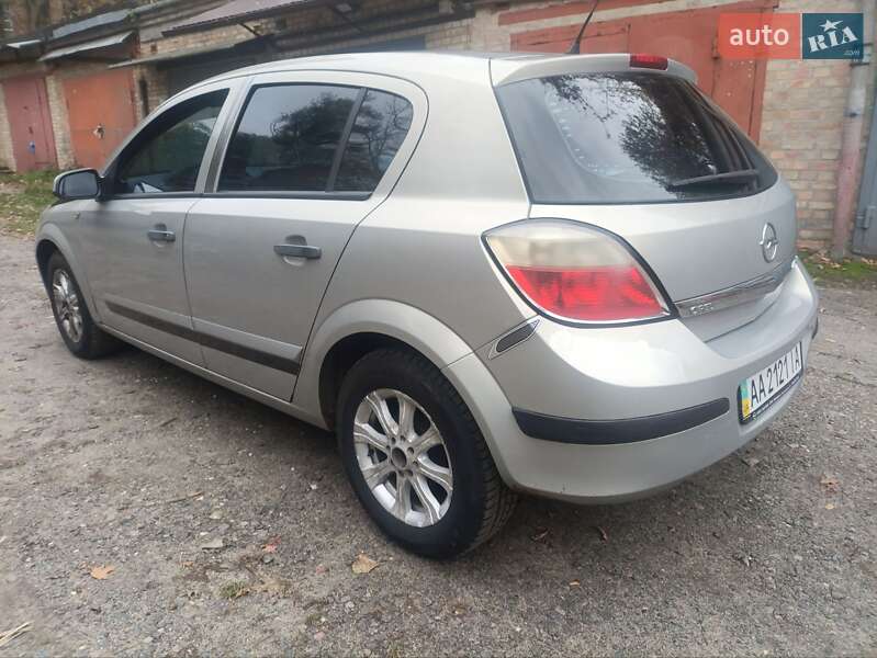 Хэтчбек Opel Astra 2006 в Киеве фото 6 Хэтчбек Opel Astra 2006 в Киеве