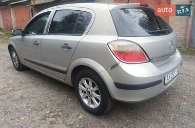 Хетчбек Opel Astra 2006 в  фото 6 Хетчбек Opel Astra 2006 в