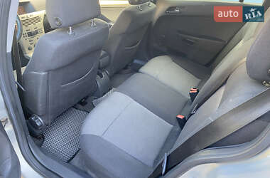 Универсал Opel Astra 2007 в 