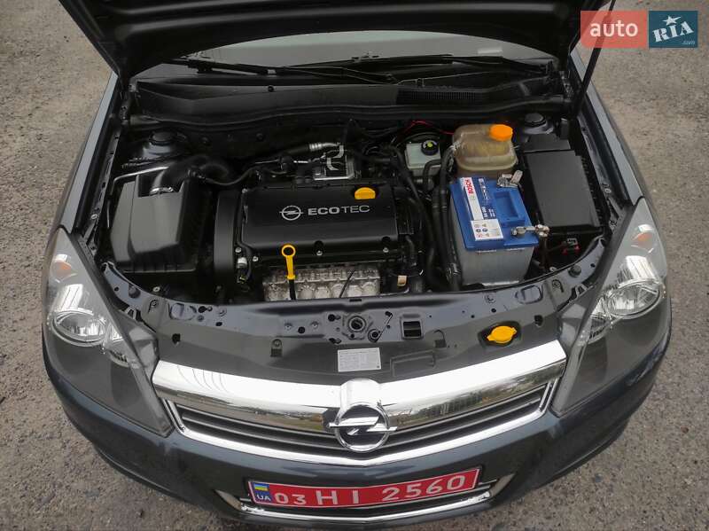 Универсал Opel Astra 2010 в Харькове