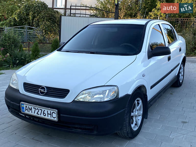 Opel Astra 2000